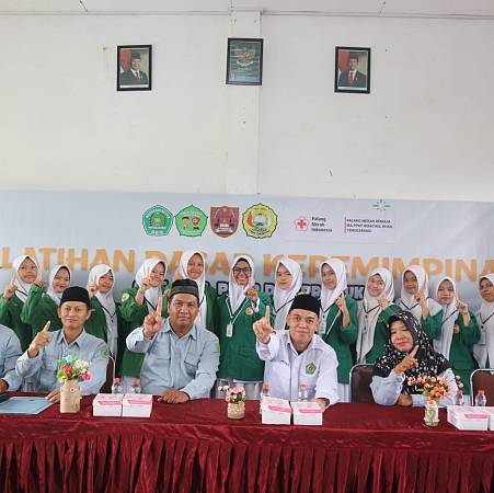 LDK OSIS, PIK-R, PMR, dan Pramuka MA PPKP Ribathul Khail Tenggarong Resmi Dibuka