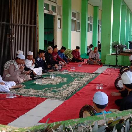 Buka Bersama di MA PPKP Ribathul Khail Tenggarong